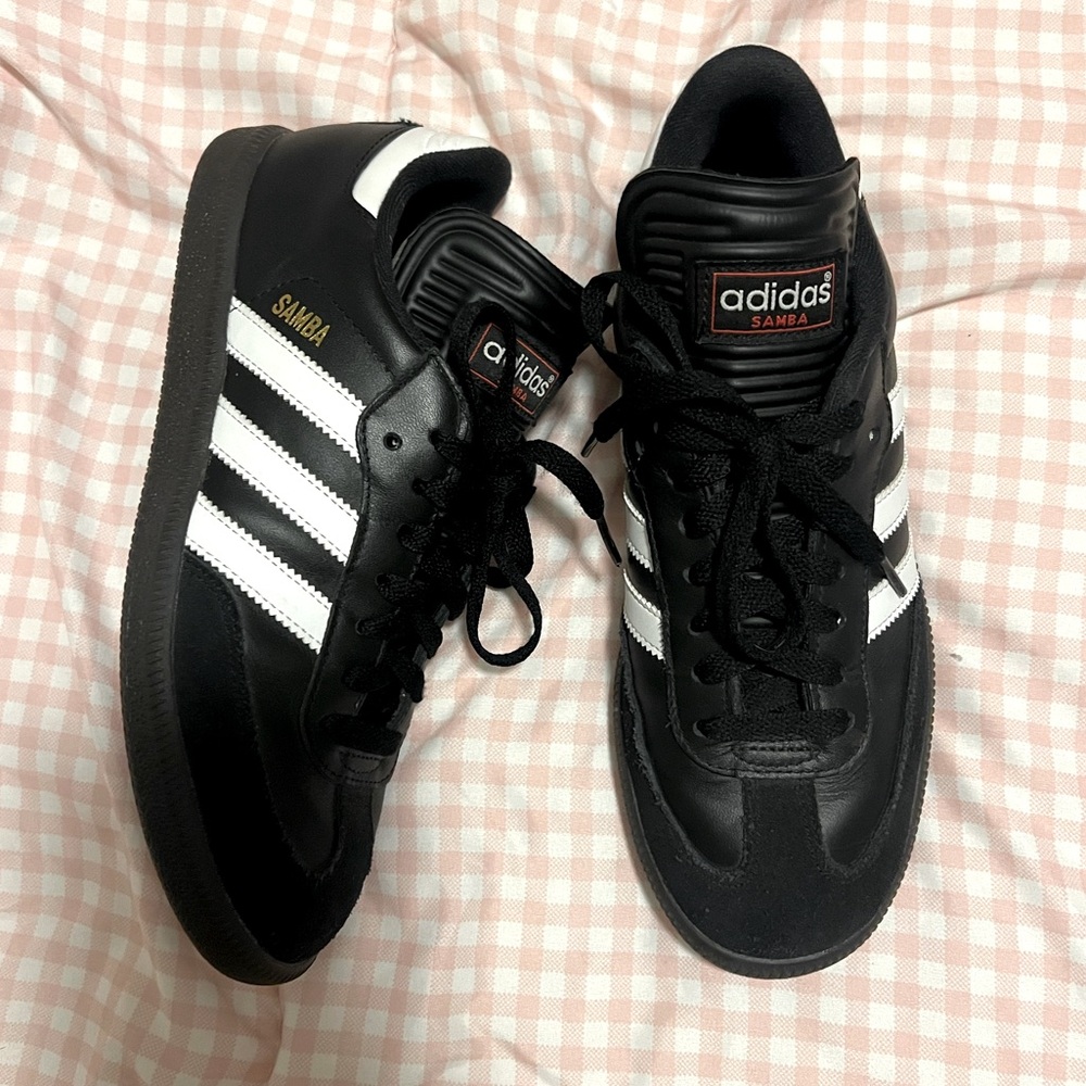 Adidas Sambas sneakers size 7- tried on but never worn